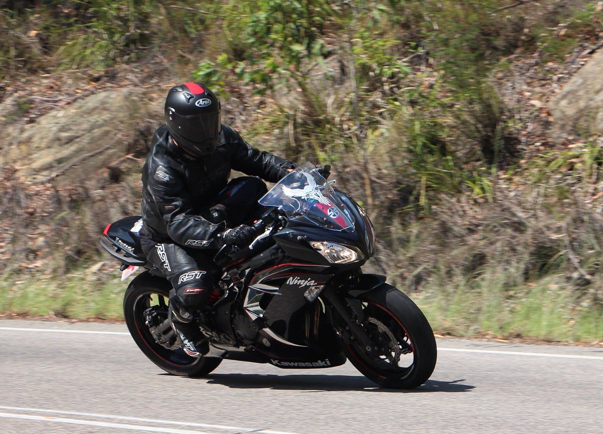 biker-2151074_1920